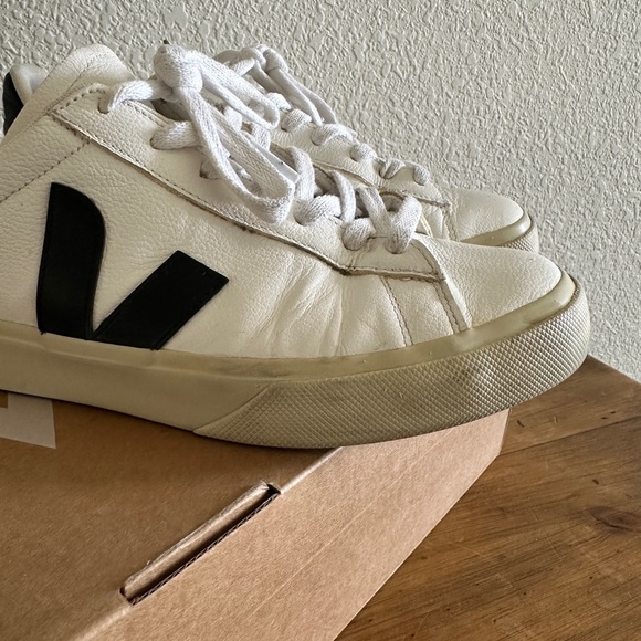 Veja Campo Size 10 - Picture 11 of 11